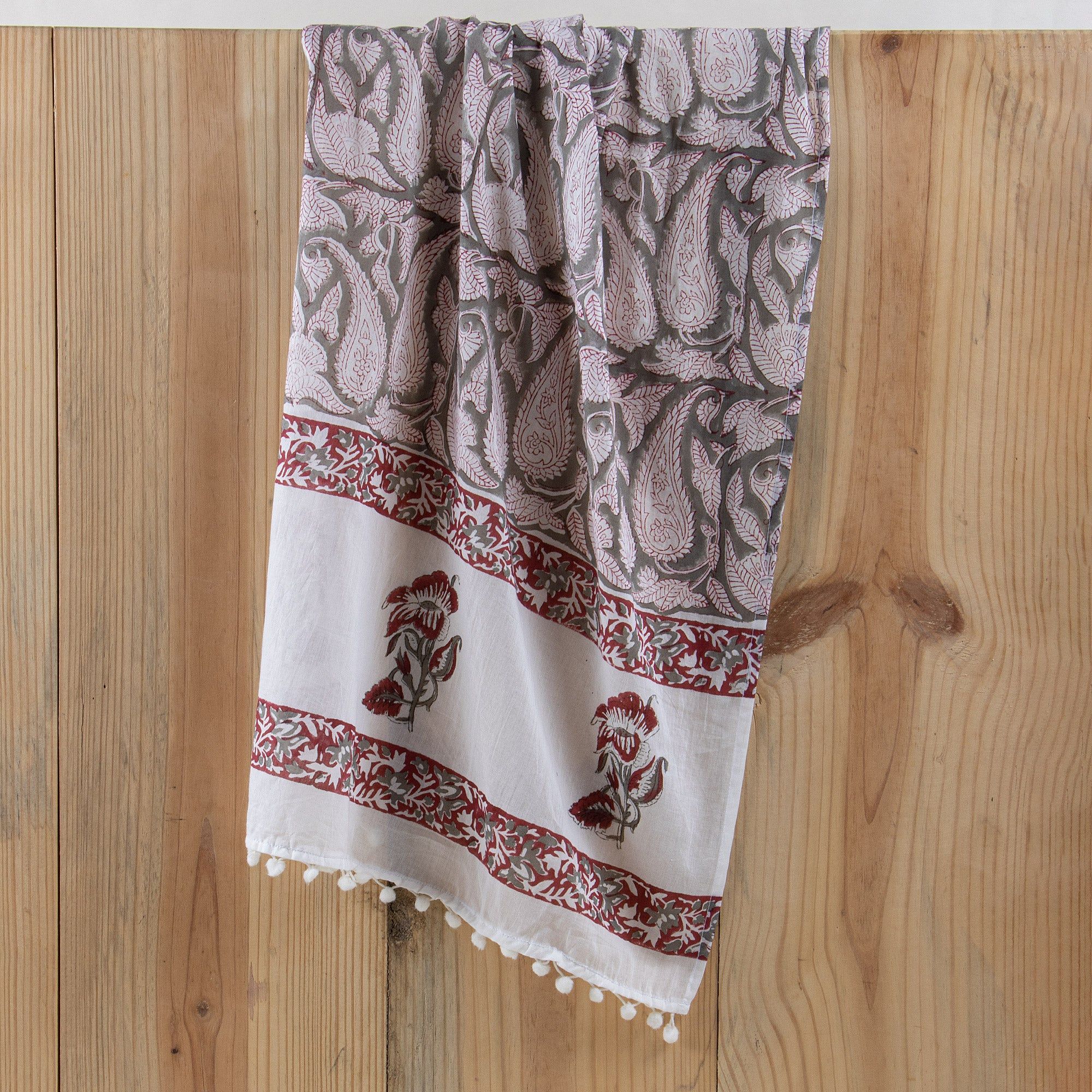 Beautiful Floral Ethnic StoleBeautiful Floral Ethnic Stole